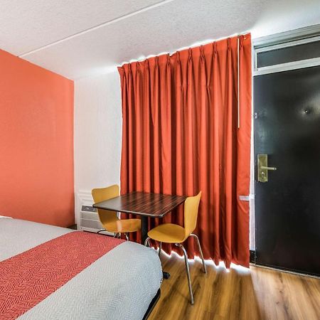 Motel 6-Henderson, Tx Kültér fotó
